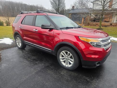 Used 2013 Ford Explorer XLT image 1