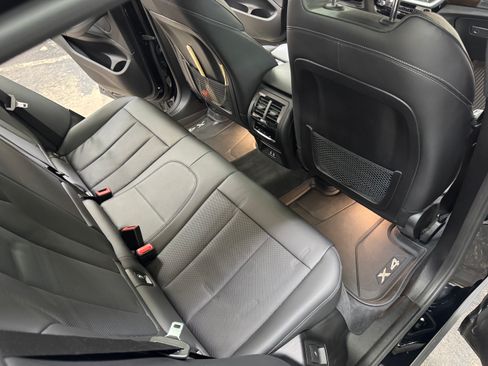 Used 2022 BMW X4 xDrive30i w/ Convenience Package AWD/4WD image 13