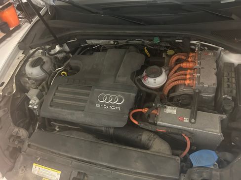 Used 2016 Audi A3 e-tron Premium w/ Audi MMI Navigation Plus image 14