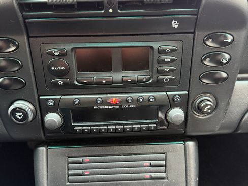 Used 2002 Porsche 911 Carrera 4S image 26