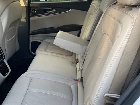 Used 2019 Lincoln Nautilus Reserve w/ Driver Assistance Package image 14