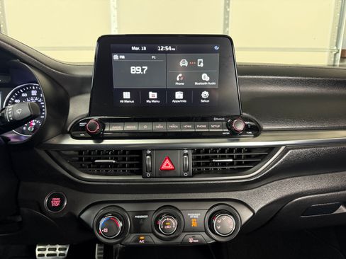 Used 2021 Kia Forte GT-Line image 22