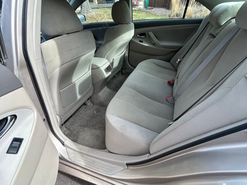 Used 2009 Toyota Camry LE image 8