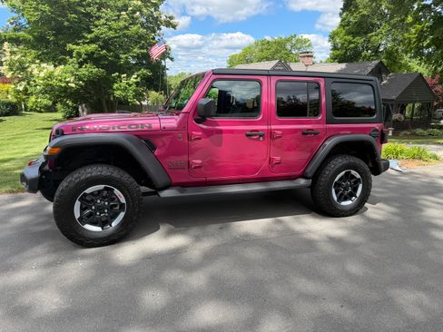 Used 2022 Jeep Wrangler Unlimited Rubicon w/ LED Lighting Group AWD/4WD image 1