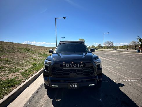 Used 2023 Toyota Sequoia TRD Pro AWD/4WD image 9