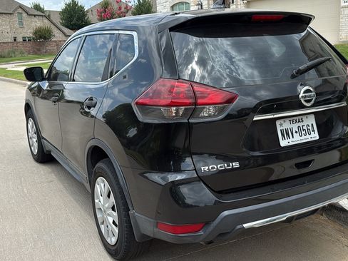 Used 2019 Nissan Rogue S AWD/4WD image 5