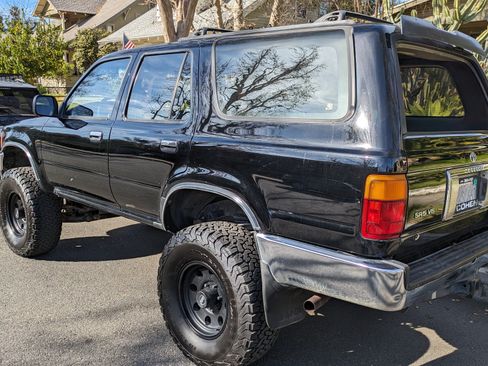 Used 1995 Toyota 4Runner SR5 image 2