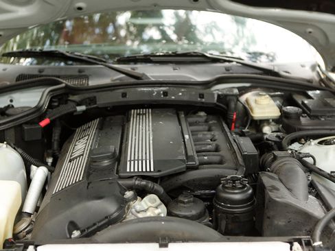 Used 1999 BMW Z3 2.5i RWD image 9