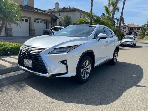 Used 2018 Lexus RX 350 FWD w/ Accessory Package image 4