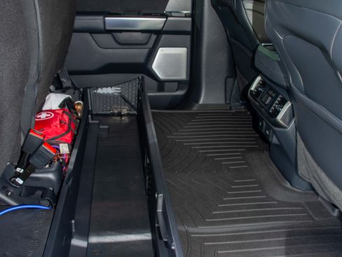 Used 2023 Ford F150 Platinum w/ Equipment Group 701A High AWD/4WD image 17