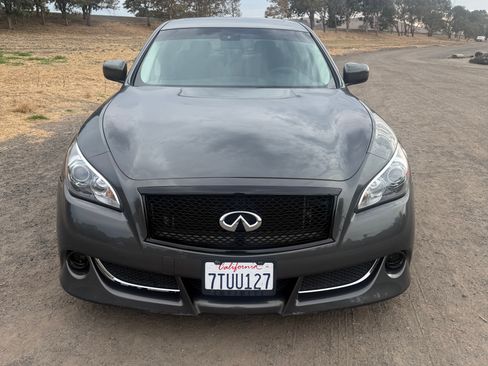 Used 2013 INFINITI M37 w/ Premium Pkg RWD image 4