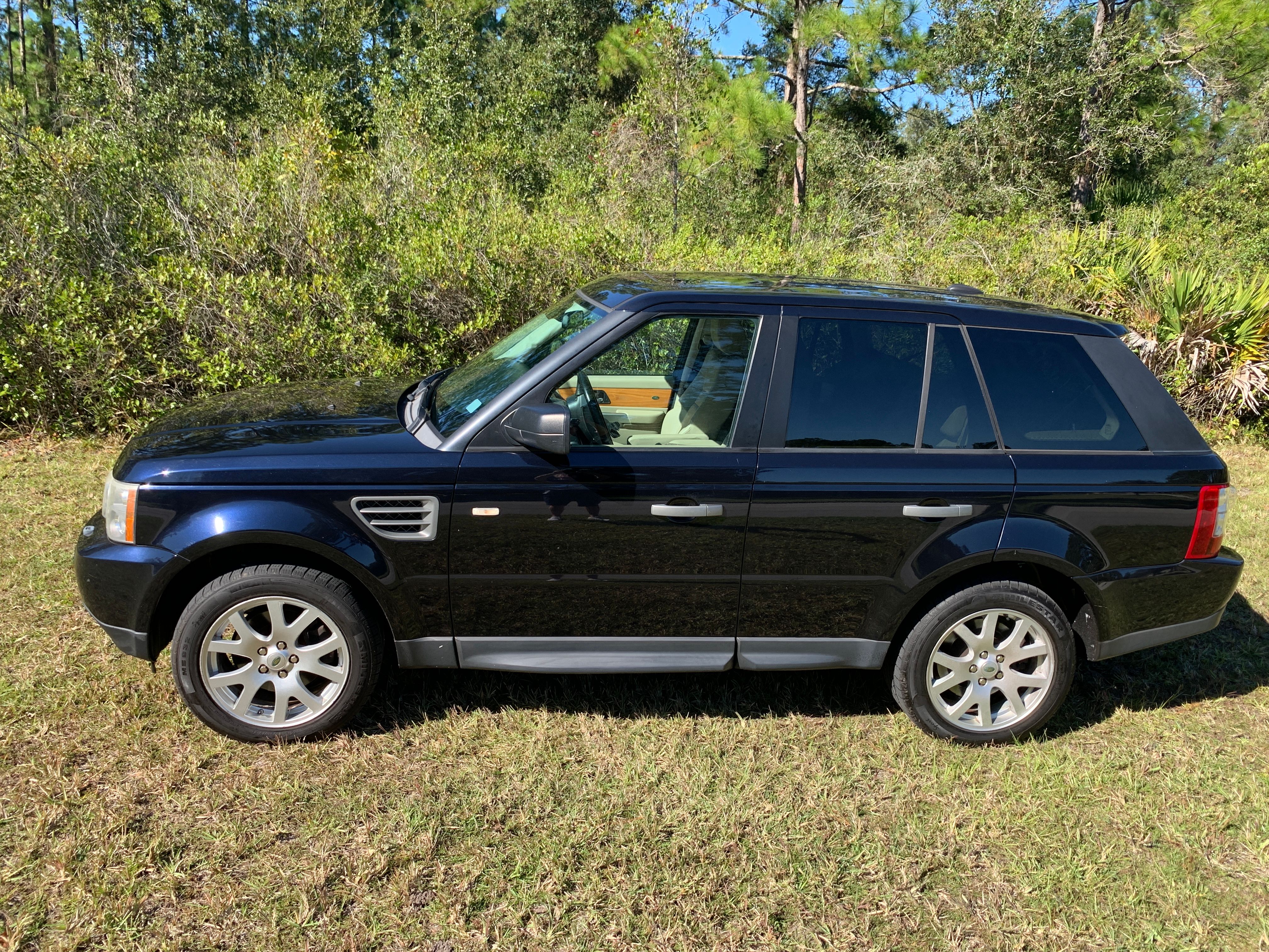 Used 2009 Land Rover Range Rover Sport HSE AWD/4WD image 9