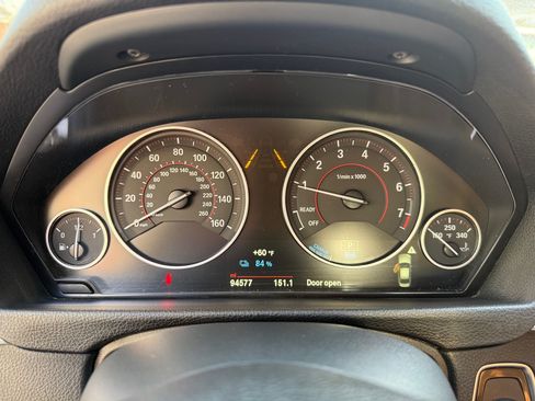 Used 2018 BMW 330e w/ Premium Package image 10