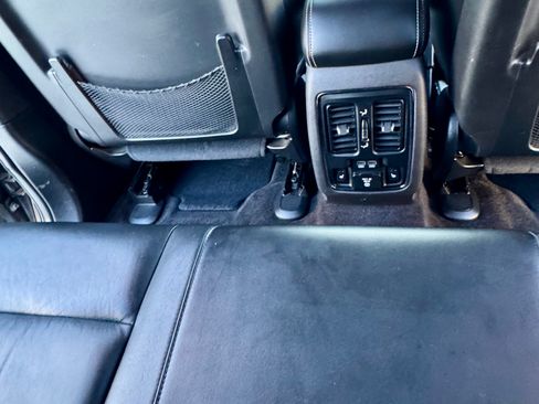 Used 2015 Jeep Grand Cherokee Limited image 19