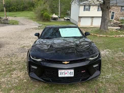 Used 2017 Chevrolet Camaro SS RWD image 5