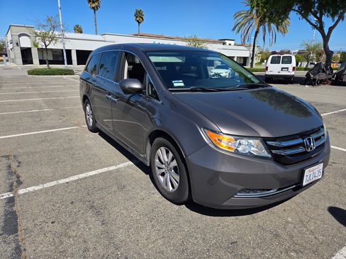 Used 2015 Honda Odyssey EX-L image 2