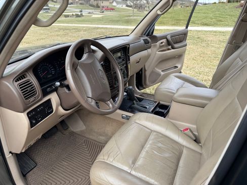 Used 1999 Toyota Land Cruiser image 11