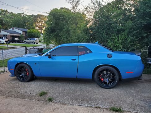 Used 2015 Dodge Challenger SRT Hellcat image 8