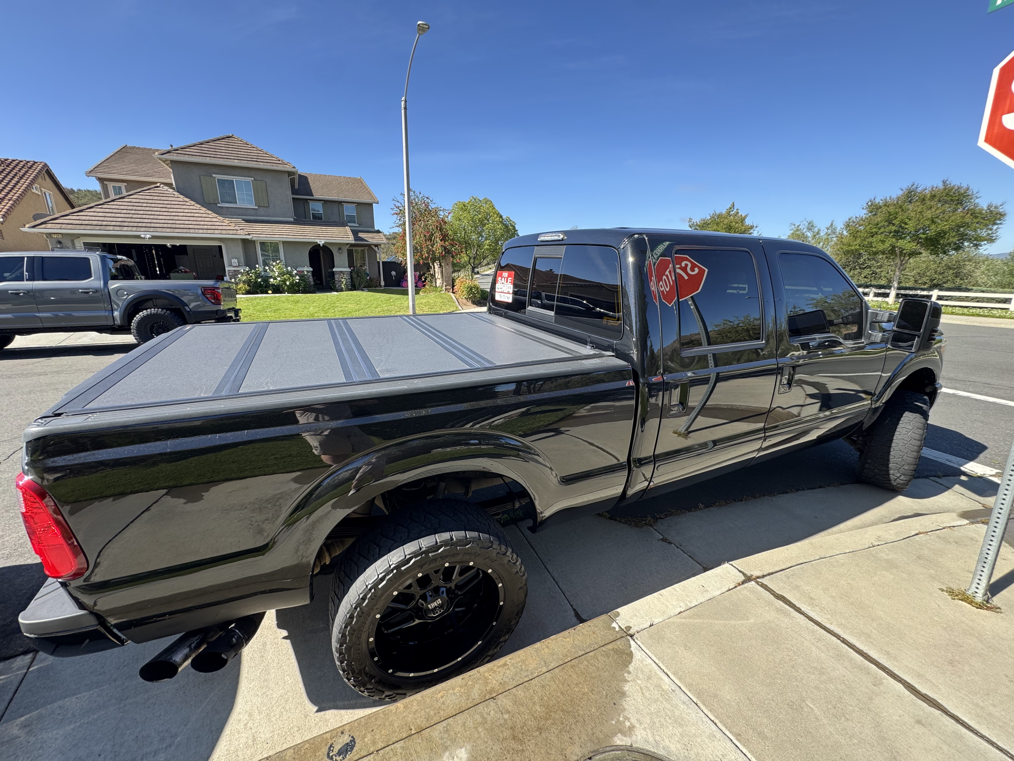 Used 2013 Ford F250 Lariat w/ Chrome Pkg AWD/4WD image 6