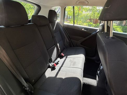 Used 2015 Volkswagen Tiguan SE FWD image 10
