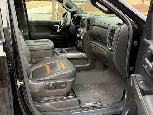 Used 2020 GMC Sierra 1500 AT4 w/ AT4 Premium Package image 11