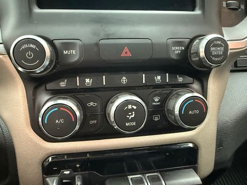 Used 2020 RAM 1500 Laramie image 24