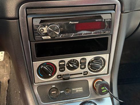 Used 2004 MAZDA MX-5 Miata MAZDASPEED RWD image 9
