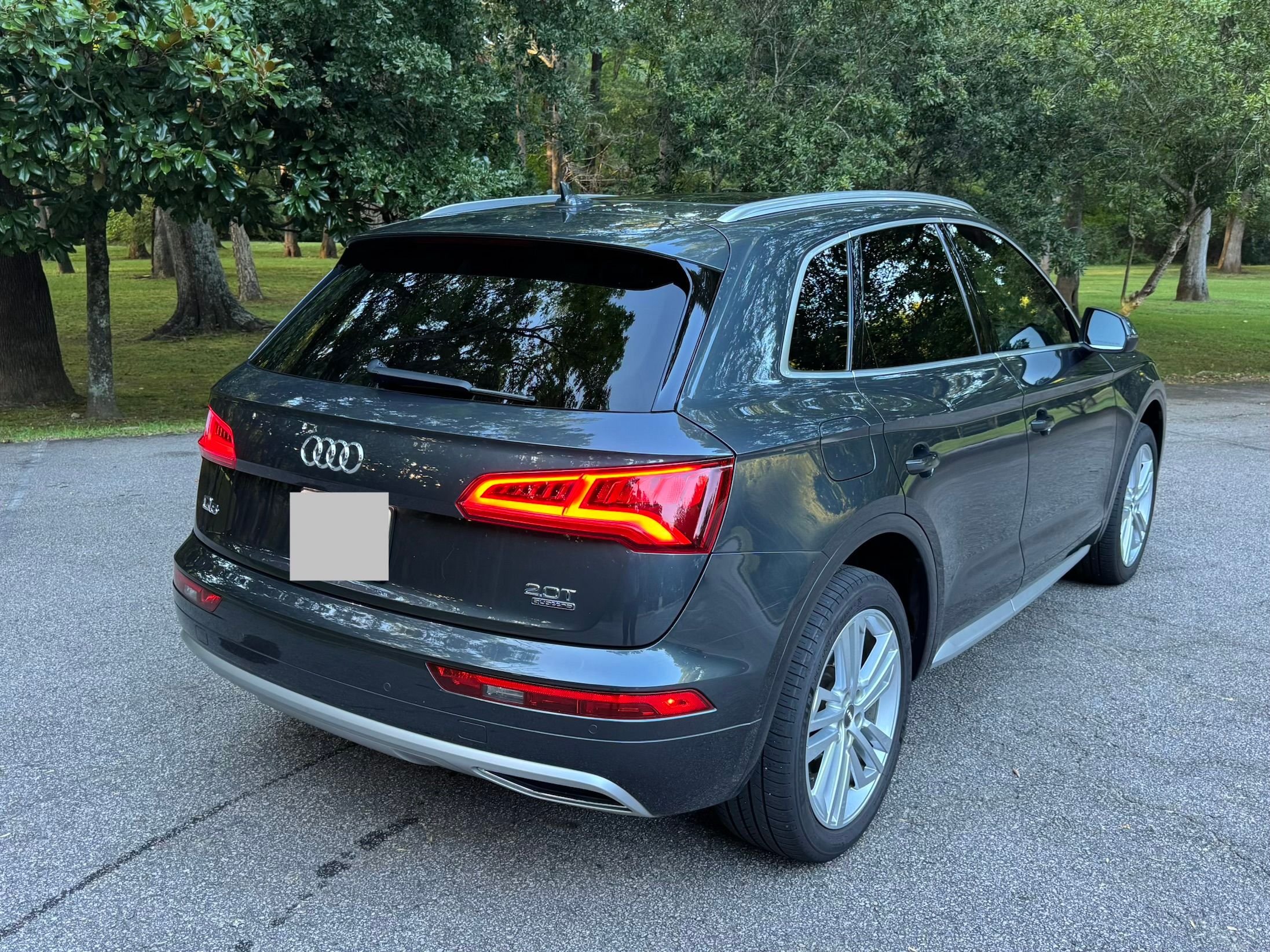 Used 2018 Audi Q5 2.0T Premium Plus w/ Premium Plus Package AWD/4WD image 8