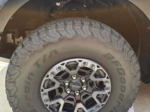 Used 2024 Ford F150 Raptor w/ Equipment Group 803A Raptor R AWD/4WD image 17