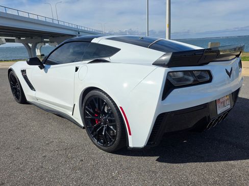 Used 2016 Chevrolet Corvette Z06 w/ 2LZ Preferred Equipment Group image 11
