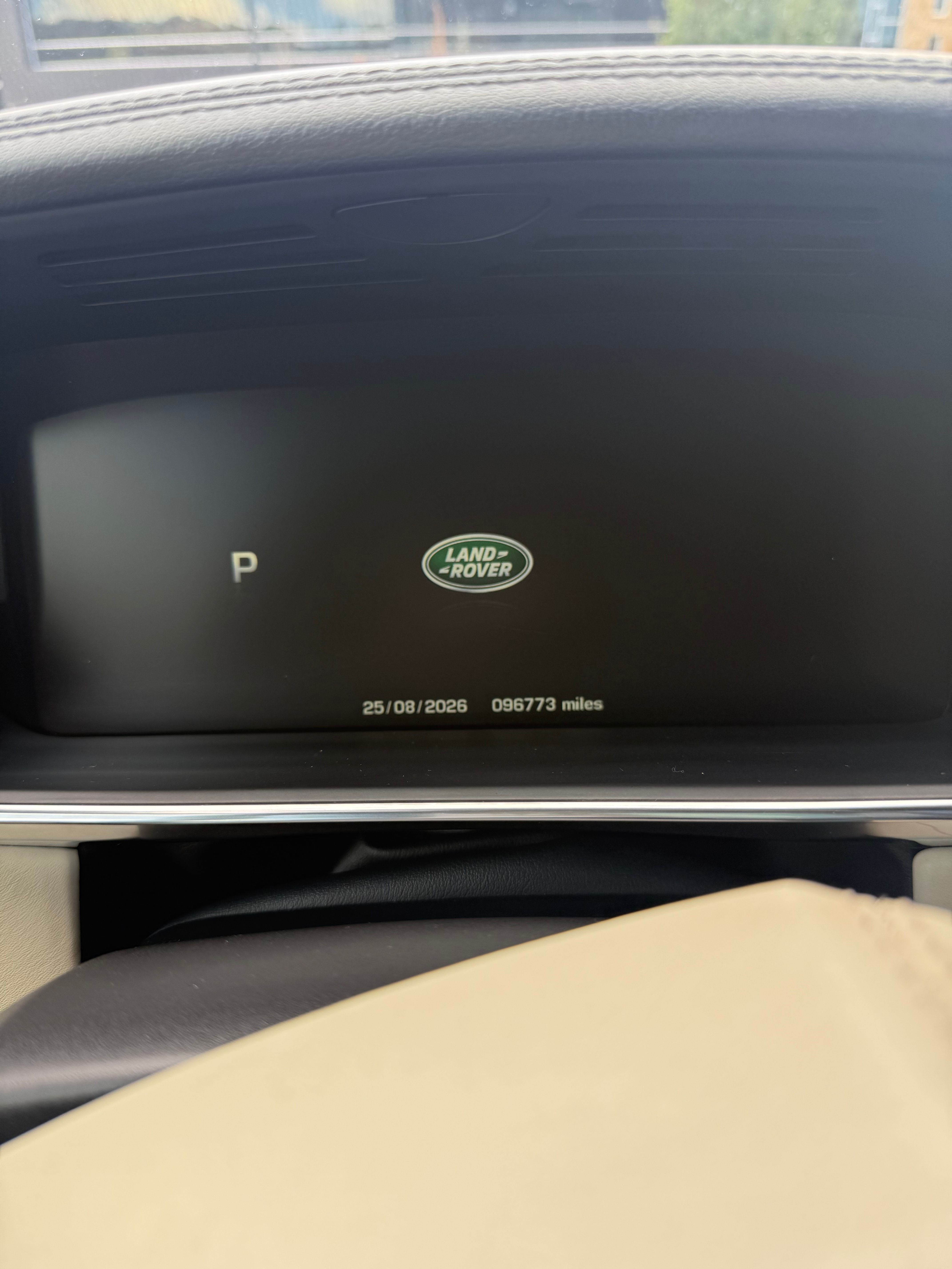 Used 2015 Land Rover Range Rover Supercharged AWD/4WD image 16