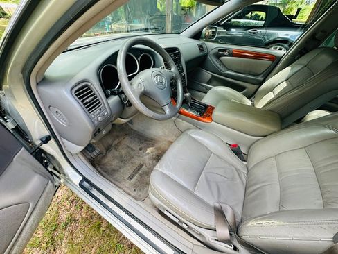 Used 2001 Lexus GS 300 RWD image 2