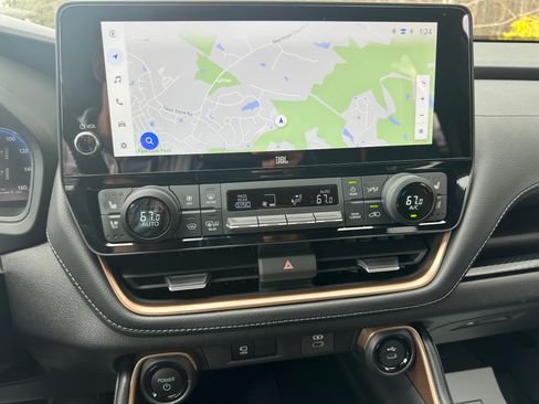 Used 2025 Toyota Grand Highlander AWD Hybrid image 13