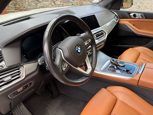 Used 2019 BMW X5 xDrive40i w/ Premium Package 2 image 2