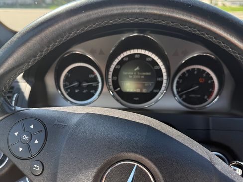 Used 2011 Mercedes-Benz C 300 C 300 Sport Sedan 4D image 11