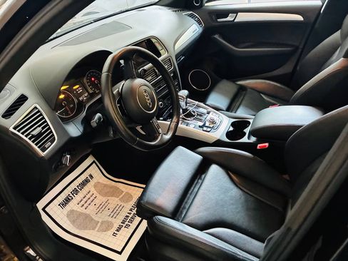 Used 2017 Audi Q5 2.0T Premium Plus w/ Technology Package image 15