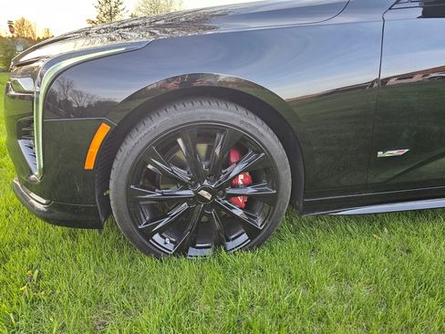 Used 2021 Cadillac CT4 V w/ Technology Package image 14