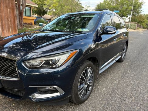 Used 2018 INFINITI QX60 3.5 Sport Utility 4D w/ Deluxe Technology Package image 10