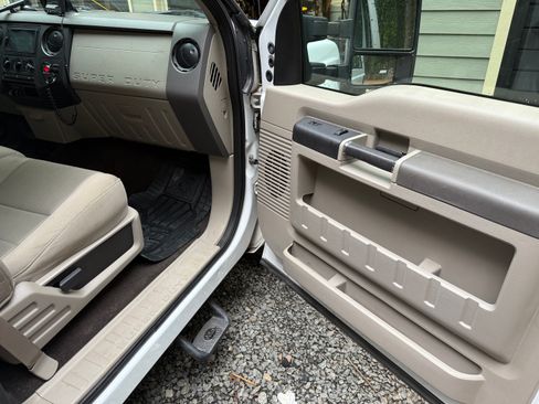 Used 2008 Ford F250 XL RWD image 12