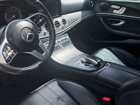 Used 2019 Mercedes-Benz E 300 image 2