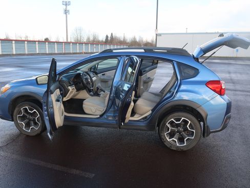 Used 2015 Subaru Crosstrek 2.0i Premium image 4