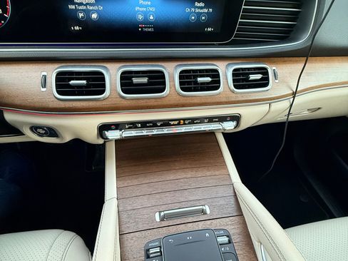 Used 2021 Mercedes-Benz GLE 350 4MATIC image 10