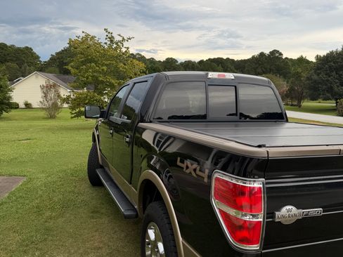 Used 2013 Ford F150 King Ranch w/ King Ranch Luxury Pkg AWD/4WD image 6