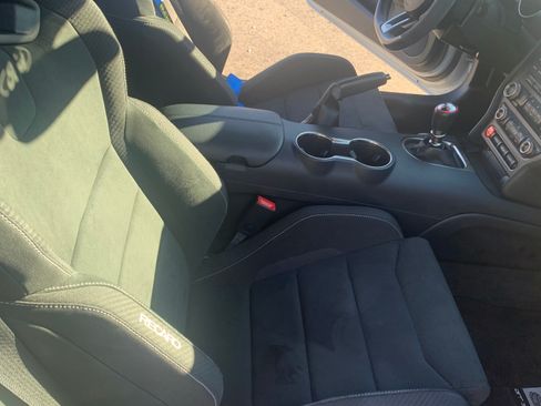 Used 2016 Ford Mustang Shelby GT350 w/ Track Package image 12