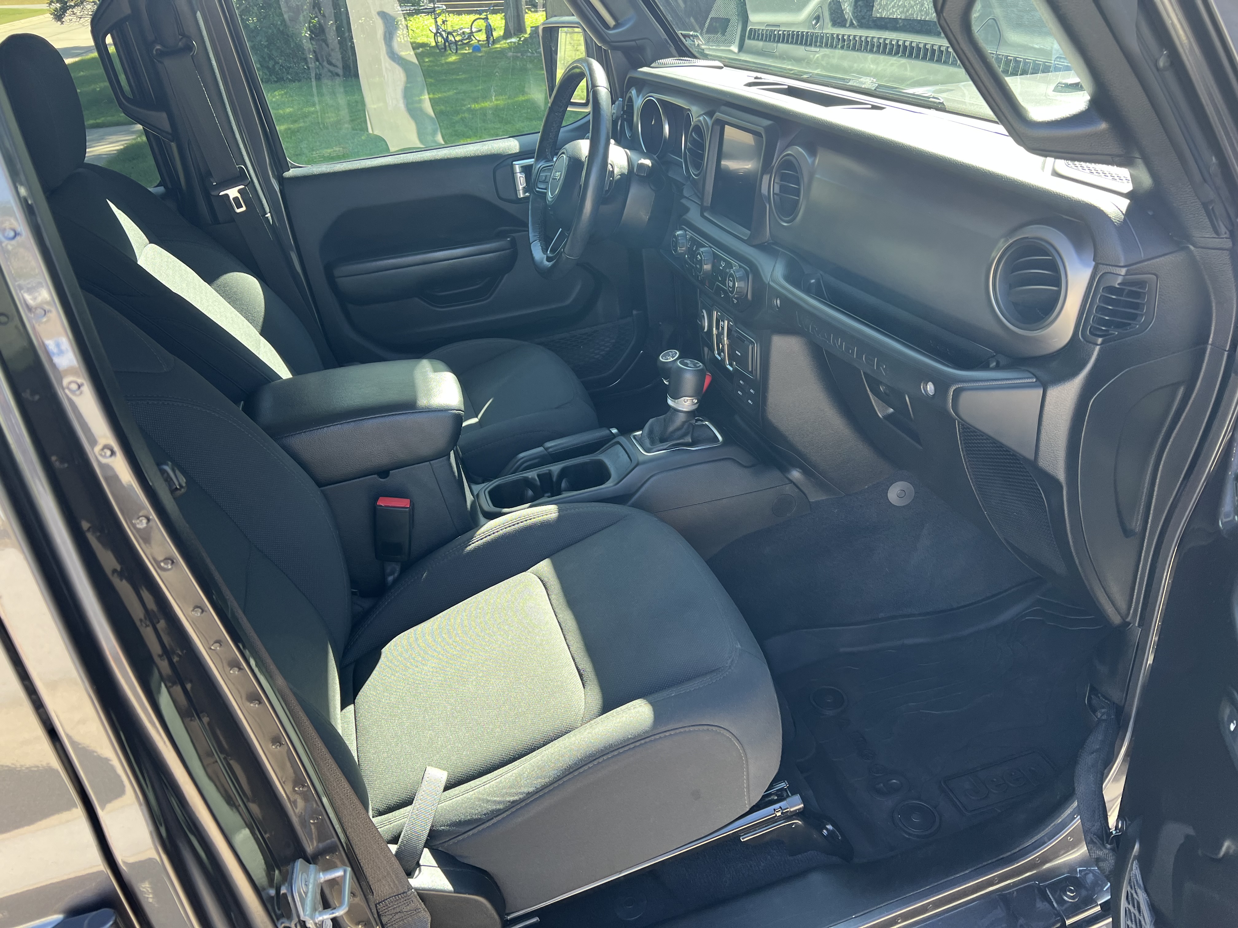Used 2021 Jeep Wrangler Unlimited Sport AWD/4WD image 8