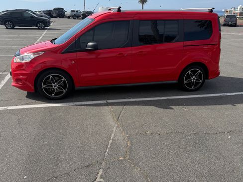 Used 2016 Ford Transit Connect XLT image 4