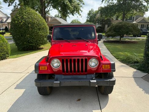 Used 2004 Jeep Wrangler X w/ Convenience Group AWD/4WD image 8