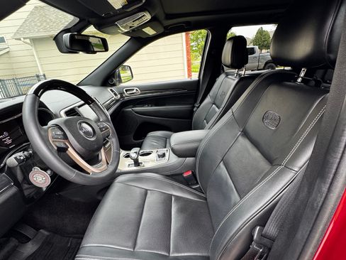 Used 2015 Jeep Grand Cherokee Overland AWD/4WD image 12