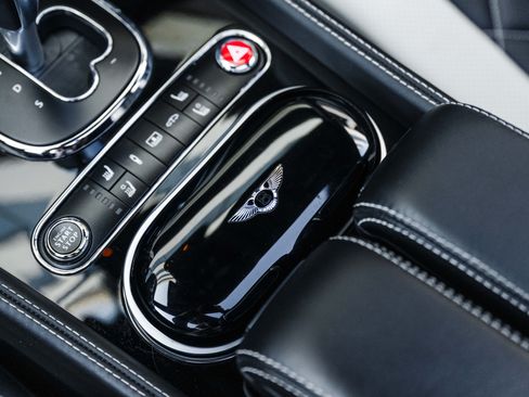 Used 2017 Bentley Flying Spur S W12 image 23