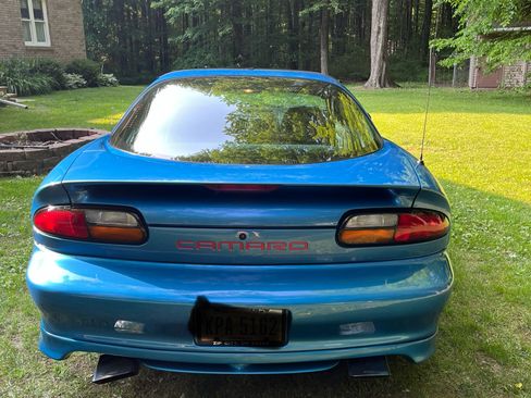 Used 1999 Chevrolet Camaro LT w/ Preferred Equipment Group 2 RWD image 11